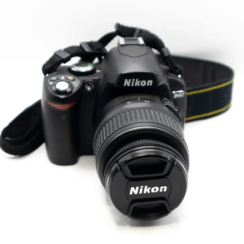 NIKON D40 Camera DSLR w/ 18-55mm + 55-200mm Lens Strap & Charger Included